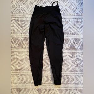 Dance studio mid rise jogger, black, lululemon, only worn twice